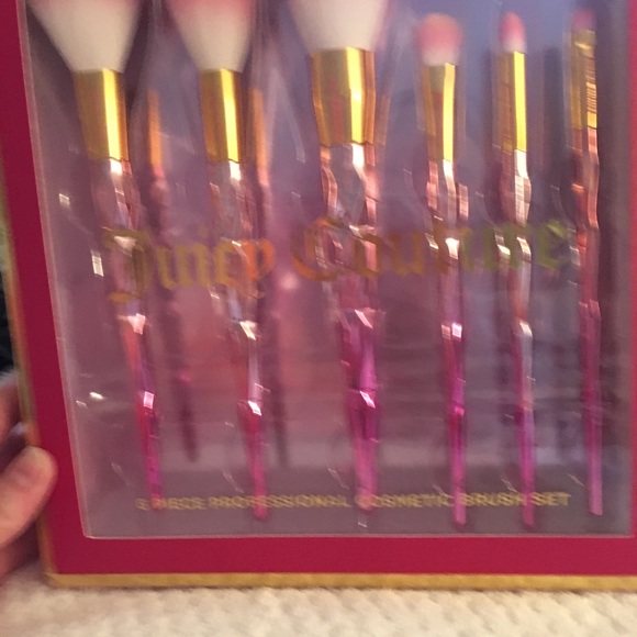 Juicy Couture 6 piece professional brush set - Picture 3 of 3